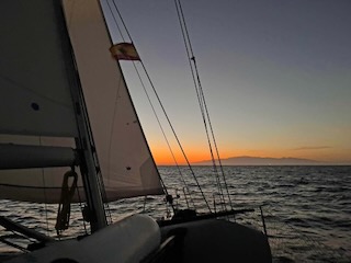 <i class='fa fa-star' aria-hidden='true' style='color: #ffbb2a'></i> Sunset. Apporaching La Gomera. Day 22/44 * 16 November 2022