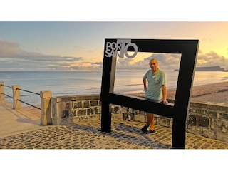 Tourist frame between Praia do Penedo and Praia do Fontinha. Day 9/44 * 3 November 2022